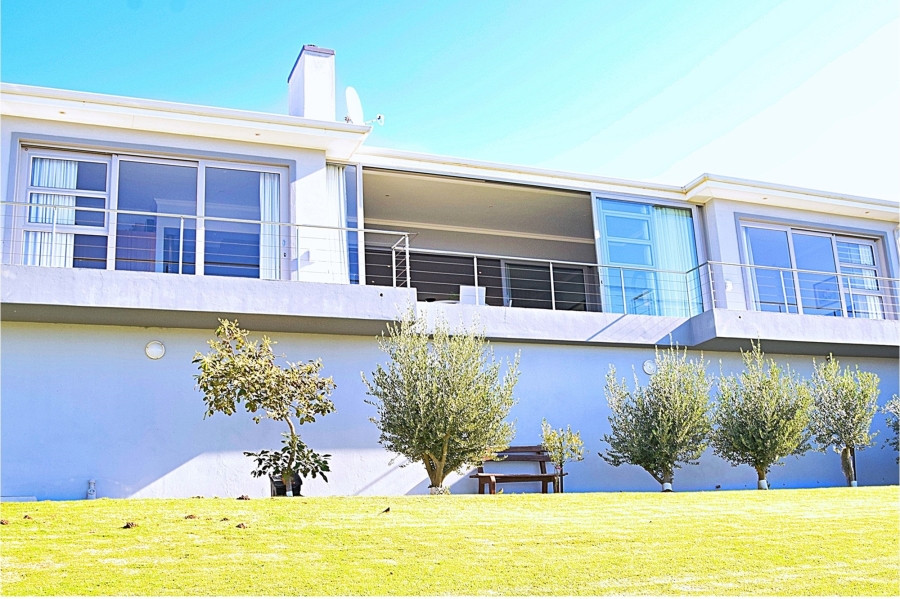 2 Bedroom Property for Sale in Whale Rock Western Cape